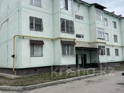 2-комнатная квартира, 69.9 м², 3/3 этаж, Сулейманова 270 за 12.5 млн 〒 в Таразе