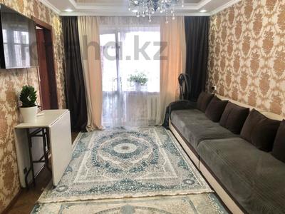 4-комнатная квартира · 61.4 м² · 5/5 этаж, Майкудук, 15й микрорайон за 13.5 млн 〒 в Караганде, Алихана Бокейханова р-н