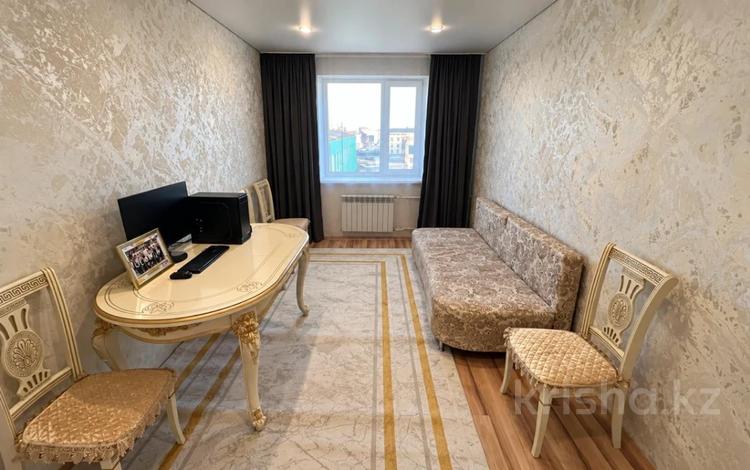 2-комнатная квартира · 53.3 м² · 5/5 этаж, мкр Новый Город — ТРЦ "ГрандСтор" за 18 млн ₸ в Караганде, Казыбек би р-н — фото 2