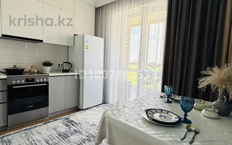 1-комнатная квартира · 38 м² · 11/12 этаж, Кабанбай батыра 59б за 230 000 ₸ в Астане, Нура р-н — фото 3