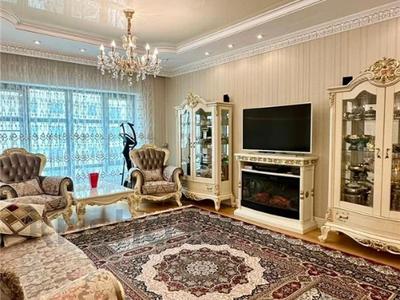 4-комнатная квартира · 159 м² · 3/8 этаж, пр. Кабанбай батыра 13 за 125 млн 〒 в Астане, Есильский р-н