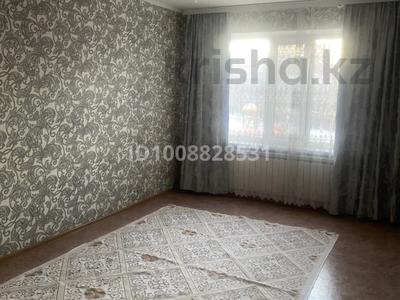 3-комнатная квартира · 65 м² · 2/9 этаж, мкр 11 42 за 200 000 〒 в Актобе