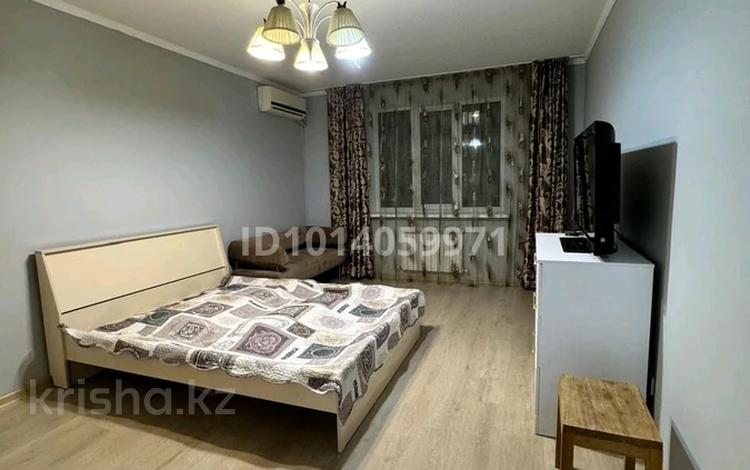 2-комнатная квартира · 50 м² · 14/16 этаж, Бальзака 8 за 330 000 ₸ в Алматы, Бостандыкский р-н — фото 2