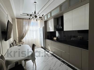 3-комнатная квартира · 118 м² · 11/14 этаж, 17-й мкр 6 за 65 млн 〒 в Актау