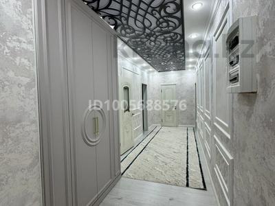 2-бөлмелі пәтер · 77 м² · 3/5 қабат, 19-й мкр, 19-ш/а. 14/2 — Пәтер 19 шыған ауданда орналасқан. Мектеп, сауда орталығы, балабақша, маркеттерге жақын орналасқан. Бағасы келісуге болады. 1 бөлмелі пәтерге доплатамен ауыстыруға болады., бағасы: 28 млн ₸ в Актау
