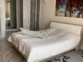2-бөлмелі пәтер · 76 м² · 7/12 қабат, Абдулинных 28/1, бағасы: 76 млн ₸ в Алматы, Медеуский р-н — фото 3