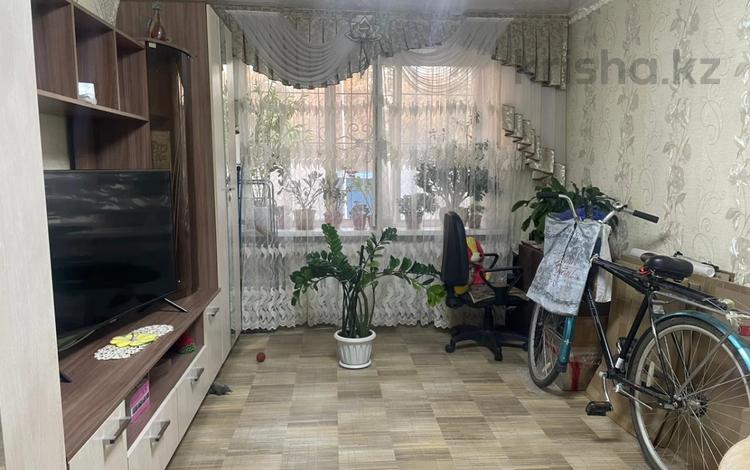 2-бөлмелі пәтер · 49.8 м² · 1/5 қабат, Набережная 47, бағасы: 12.5 млн ₸ в Аксу — фото 2