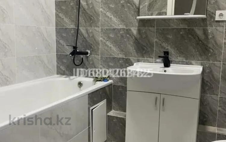 2-комнатная квартира · 67 м² · 2/10 этаж, Култегин 9 за 330 000 ₸ в Астане, Нура р-н — фото 2