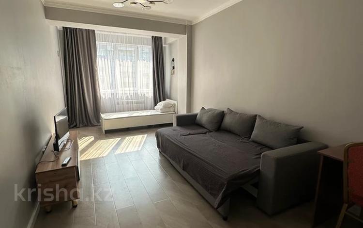 1-комнатная квартира · 45 м² · 9/13 этаж, Есенова 160/3 за 250 000 ₸ в Алматы, Жетысуский р-н — фото 2