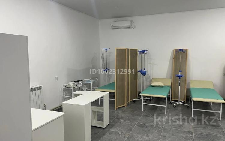 Медорталықтар мен дәріханалар · 50 м², бағасы: 300 000 ₸ в Актау, 29а мкр — фото 2