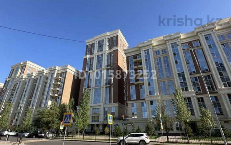 3-бөлмелі пәтер · 110 м² · 2/8 қабат, Кабанбай батыра 9/3, бағасы: 97 млн ₸ в Астане, Нура р-н — фото 20