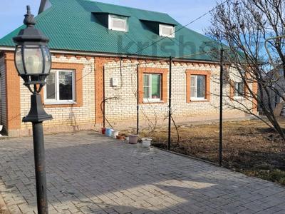 Отдельный дом · 7 комнат · 180 м² · 5 сот., Чеснокова 1/1 — Напротив Ел Ырысы за 37 млн 〒 в Уральске