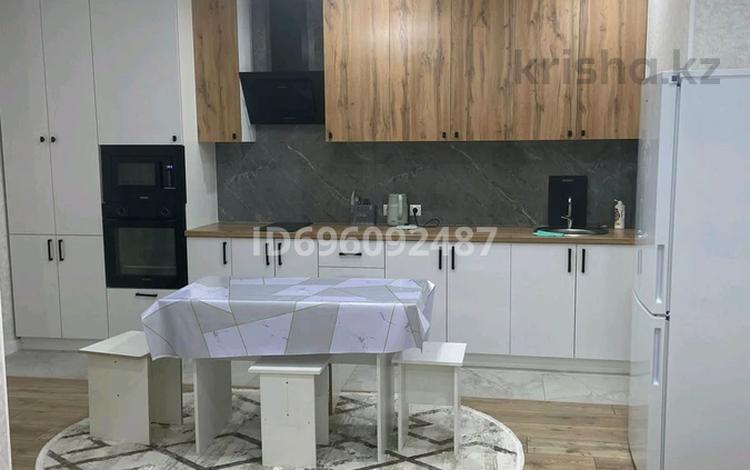 2-бөлмелі пәтер · 52 м² · 2/9 қабат, Шұғыла ш/а. 340/35к17 — Рядом Цон, бағасы: 17 000 ₸ в Алматы, Наурызбайский р-н — фото 2