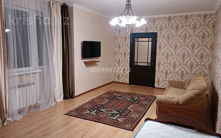 2-комнатная квартира · 70 м² · 18/24 этаж, Сарайшык 7А за 300 000 ₸ в Астане, Есильский р-н — фото 6