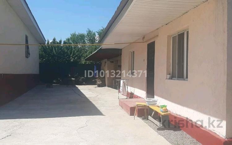 Отдельный дом · 2 комнаты · 33 м², Есил 6 — Заводская за 100 000 ₸ в Каскелене — фото 2