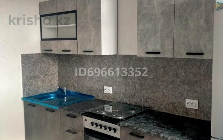 2-бөлмелі пәтер · 53 м² · 7/9 қабат, Аэропорт 1 шағын ауданы, Уральская 45д, бағасы: 180 000 ₸ в Костанае, Микрорайон Аэропорт 1 — фото 8