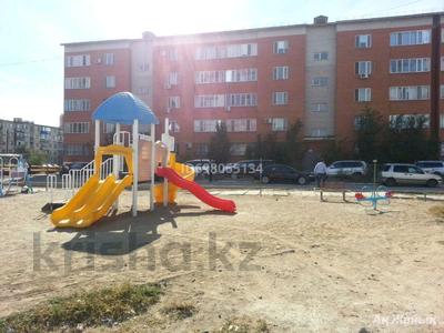 3-комнатная квартира · 97 м² · 3/5 этаж, мкр Центральный, Абая 11а — Драм Театр за 37 млн 〒 в Атырау