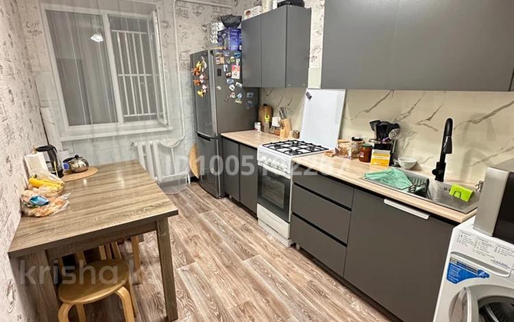 3-бөлмелі пәтер · 61.7 м² · 9/9 қабат, мкр Кунаева 2, бағасы: 26 млн ₸ в Уральске — фото 3