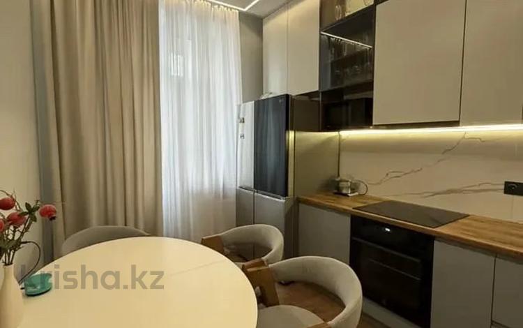 3-бөлмелі пәтер · 100 м², Пр. Тауелсыздык 39, бағасы: 500 000 ₸ в Астане, Алматы р-н — фото 2