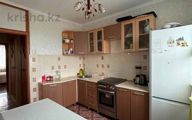 3-бөлмелі пәтер · 65 м² · 9/10 қабат, Голубые пруды ш/а., бағасы: 21 млн ₸ в Караганде, Алихана Бокейханова р-н — фото 2