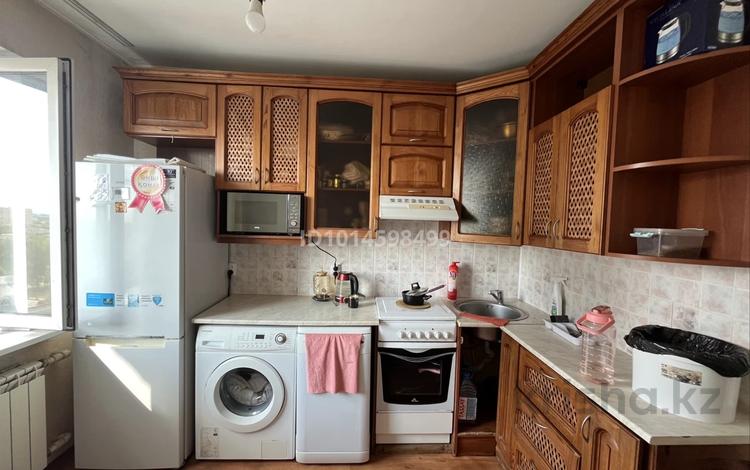 2 комнаты · 85 м² · 9/9 этаж, мкр Юго-Восток, Шахтеров 9 за 80 000 ₸ в Караганде, Казыбек би р-н — фото 2