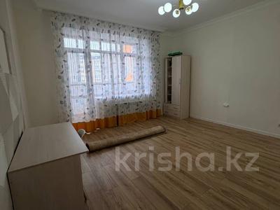 3-бөлмелі пәтер · 118.8 м² · 5/9 қабат, Алтын орда ш/а. 11, бағасы: 46 млн ₸ в Актобе, мкр. Алтын орда