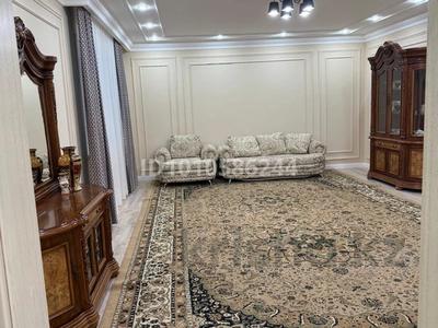 Отдельный дом · 9 комнат · 250 м² · 10 сот., Абая за 1.5 млн ₸ в Аркалыке