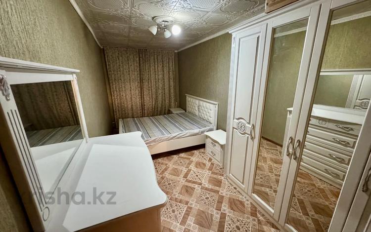 3-бөлмелі пәтер · 57 м² · 5/5 қабат, Сортировка, Локомотивная, бағасы: 10 млн ₸ в Караганде, Алихана Бокейханова р-н — фото 2