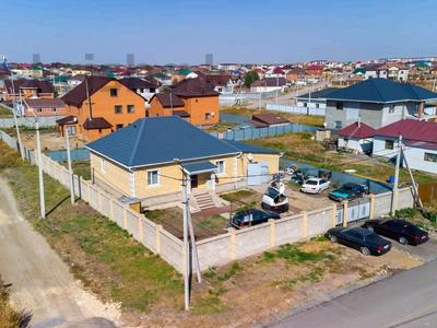 Отдельный дом · 4 комнаты · 187 м², Аззаттык 32 за 500 000 〒 в Косшы