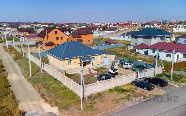 Отдельный дом · 4 комнаты · 187 м² · 10 сот., Аззаттык 32 за 500 000 〒 в Косшы — фото 2