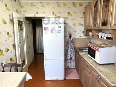 2-комнатная квартира · 52.2 м² · 8/9 этаж, Курмангазы за 15.5 млн ₸ в Уральске, мкр Школьник