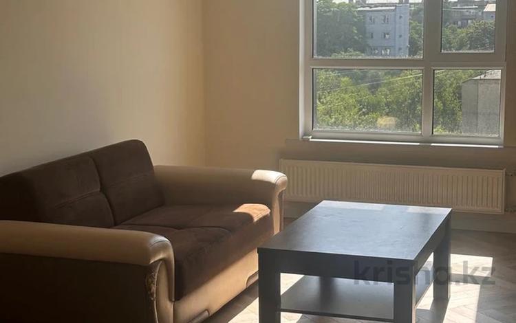 2-комнатная квартира · 80 м² · 9/9 этаж, Жандосова 73/а за 250 000 ₸ в Шымкенте, Аль-Фарабийский р-н — фото 11