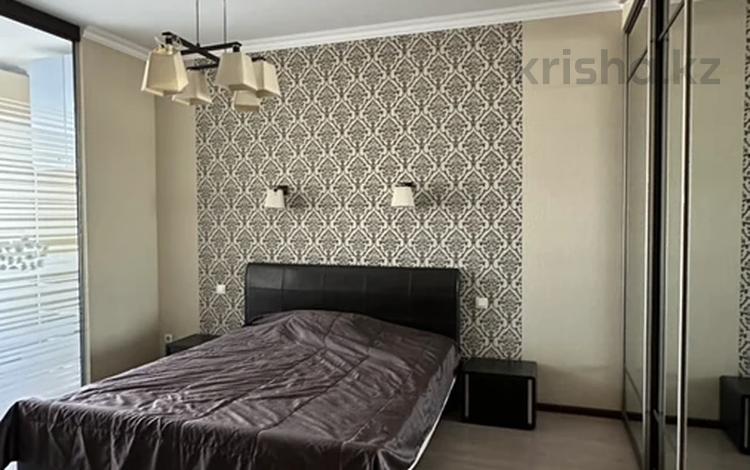 2-комнатная квартира · 62 м² · 9/16 этаж, Абая 150/230 за 320 000 ₸ в Алматы, Бостандыкский р-н — фото 16