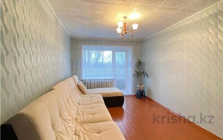 3-бөлмелі пәтер · 55 м² · 5/5 қабат, 12-шағынаудан, бағасы: 10.5 млн ₸ в Караганде, Алихана Бокейханова р-н — фото 2