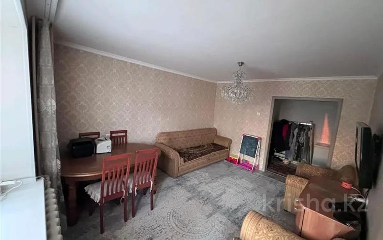3-комнатная квартира · 62 м² · 7/9 этаж, мкр Юго-Восток, Гапеева за 23.5 млн ₸ в Караганде, Казыбек би р-н — фото 2
