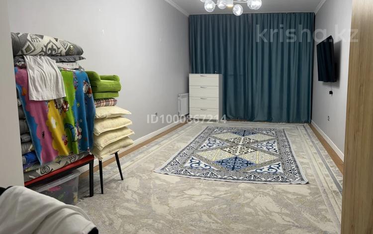 1-комнатная квартира · 50 м² · 2/16 этаж, мкр. Алмагуль, Султан Бейбарыс 20 за 18 млн ₸ в Атырау — фото 9