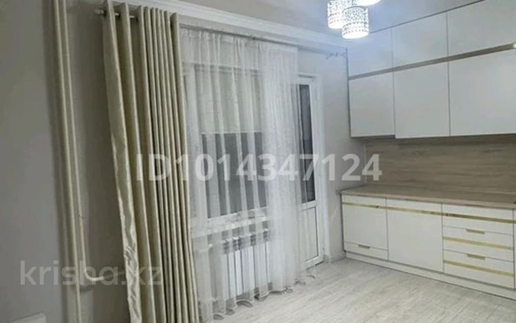 1-комнатная квартира · 50 м² · 7/16 этаж, мкр. Алмагуль 20 за 16 млн ₸ в Атырау — фото 2