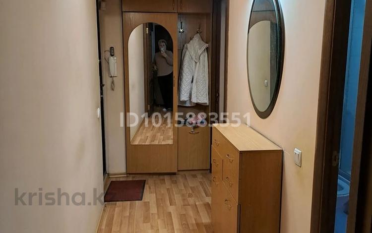 2-комнатная квартира · 43 м² · 3/4 этаж, мкр №5 43 за 280 000 ₸ в Алматы, Ауэзовский р-н — фото 2