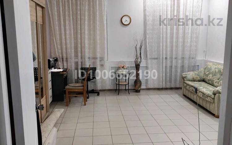 2-бөлмелі пәтер · 53 м² · 1/3 қабат, Самарская 98 — Т.д Атриум, бағасы: 14.5 млн ₸ в Уральске — фото 2