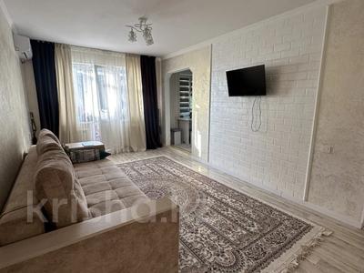 2-комнатная квартира, 47 м², 3/5 этаж, туркестанкая 2/4 за 18.5 млн 〒 в Шымкенте, Туран р-н