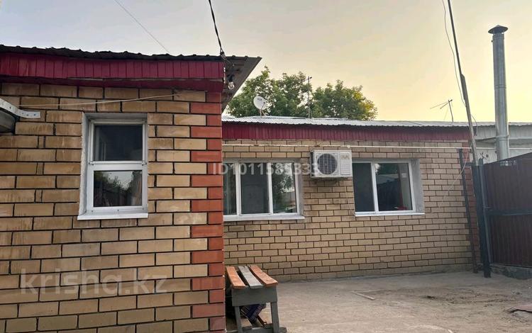 Үйдің бір бөлігі · 3 бөлме · 70 м² · 1 сот., Цветочная 3 а — Т/Д Темирлан, бағасы: 11 млн ₸ в Актобе, жилой массив Жилянка — фото 2