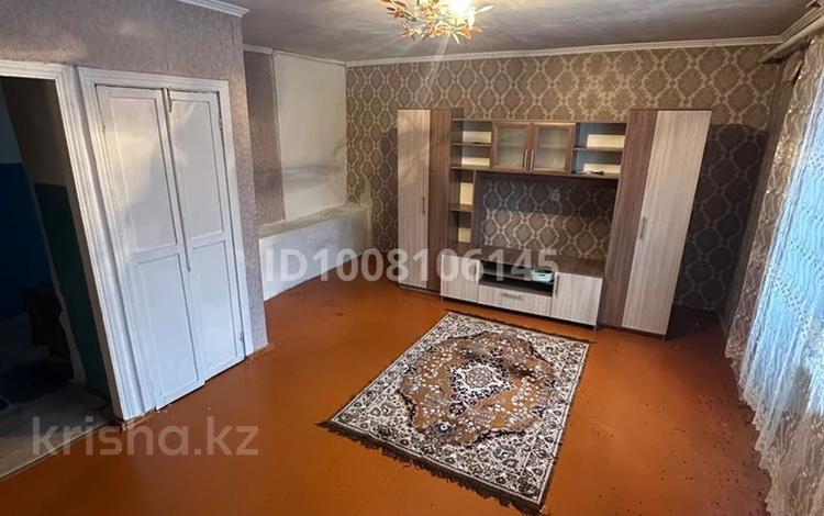 1-бөлмелі пәтер · 40.9 м² · 2/2 қабат, Горького 75 7, бағасы: 3 млн ₸ в Сарканде — фото 2