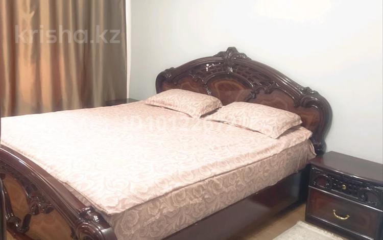 2-бөлмелі пәтер · 80 м² · 4/16 қабат, мкр Аккент 60, бағасы: 18 000 ₸ в Алматы, Алатауский р-н — фото 2