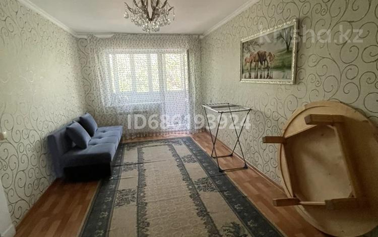2-бөлмелі пәтер · 44.7 м² · 4/5 қабат, мкр Юго-Восток, Строителей 16, бағасы: 19 млн ₸ в Караганде, Казыбек би р-н — фото 2