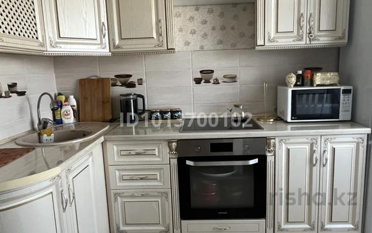 2-бөлмелі пәтер · 54 м² · 8/9 қабат, Утепбаева 44, бағасы: 26 млн ₸ в Семее — фото 2