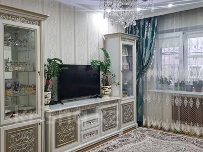Пәтерлер в Алматы: 3-бөлмелі пәтер · 72 м² · 9/9 қабат, мкр Тастак-2, Брусиловского — Толеби, бағасы: 47.9 млн 〒 3-бөлмелі пәтер · 72 м² · 9/9 қабат, мкр Тастак-2, Брусиловского — Толеби, бағасы: 47.9 млн 〒 в Алматы, Алмалинский р-н