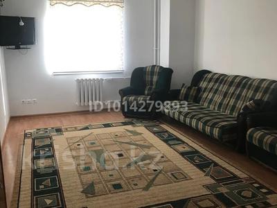 2-бөлмелі пәтер · 60 м² · 1/5 қабат, Нұрсая ш/а., Мкрн Нурсая 7 — Жеруйык, бағасы: 180 000 ₸ в Атырау, мкр Нурсая