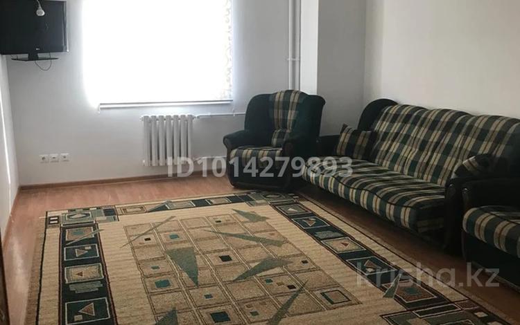 2-бөлмелі пәтер · 60 м² · 1/5 қабат, Нұрсая ш/а., Мкрн Нурсая 7 — Жеруйык, бағасы: 180 000 ₸ в Атырау, мкр Нурсая — фото 2