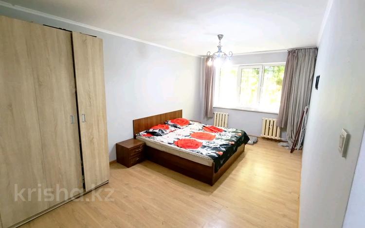 3-комнатная квартира · 70 м² · 1/9 этаж, мкр Аксай-3 за ~ 37 млн ₸ в Алматы, Ауэзовский р-н — фото 2