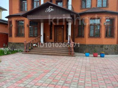 Отдельный дом · 6 комнат · 350 м² · 9 сот., Сатпаева за 135 млн ₸ в Туздыбастау (Калинино)